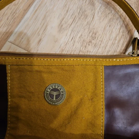 Purse - Picture 2 of 4